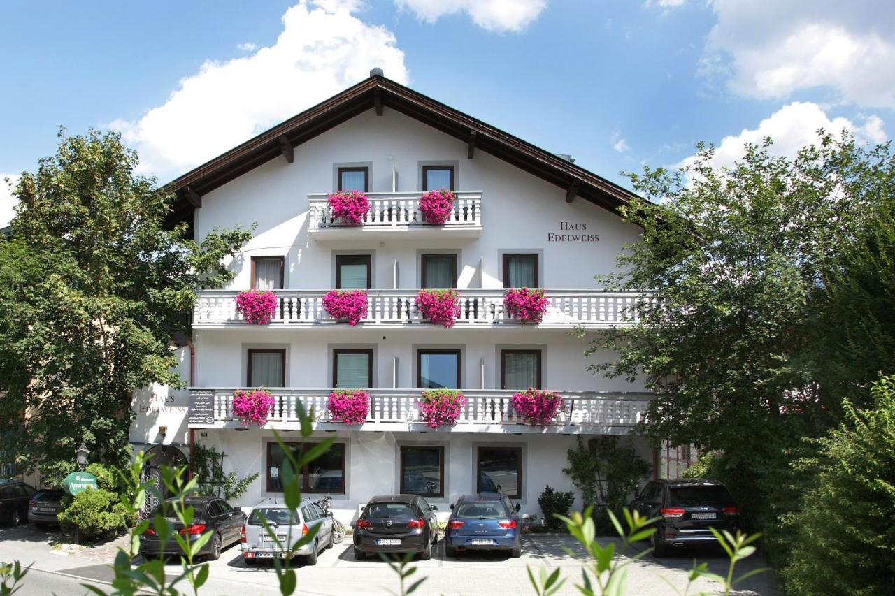 Lake And Cityhotel Edelweiss - Self Check In Zell am See Exterior photo