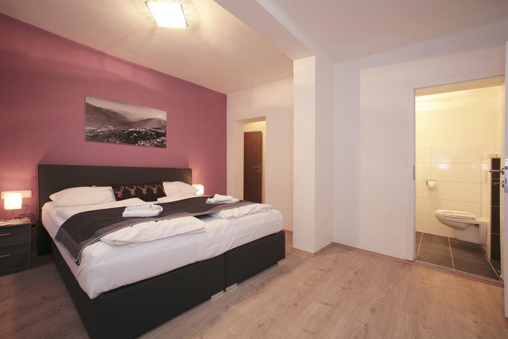 Lake And Cityhotel Edelweiss - Self Check In Zell am See Exterior photo